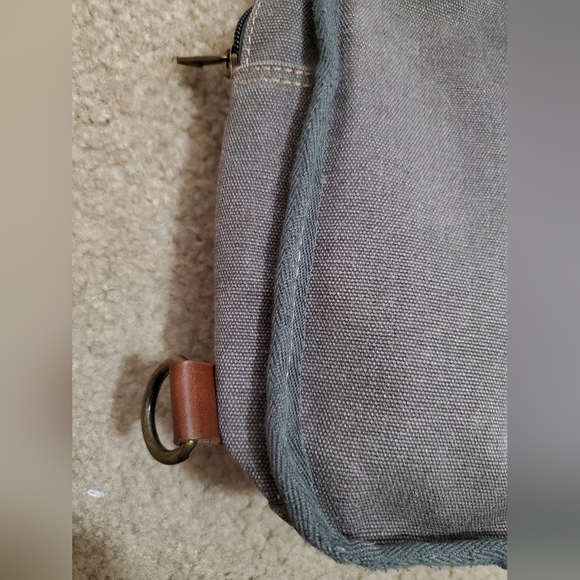 Michigan Gray Multi Zipper Fanny Pack/Crossbody Bag - Picture 10 of 16